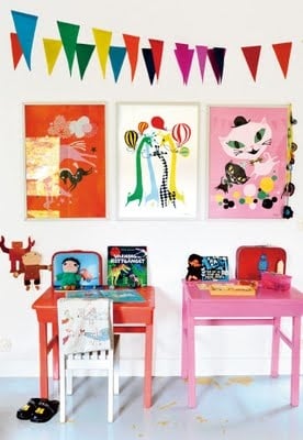 Mama Mekko children's desks