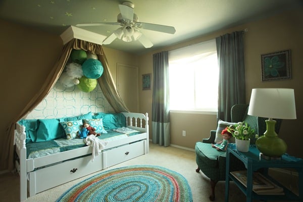 Girls Bedroom with stenciled wall and crown cornice canopy bed blue and green (4)
