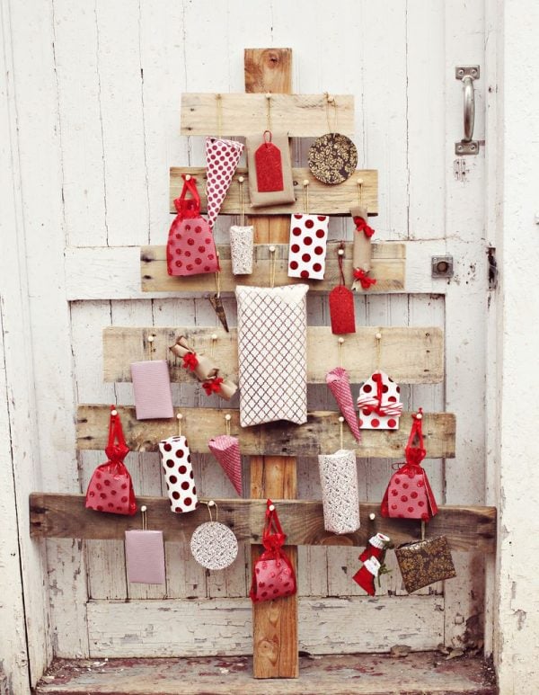 pallet wood christmas tree advent calendar, A Beautiful Mess via Remodelaholic