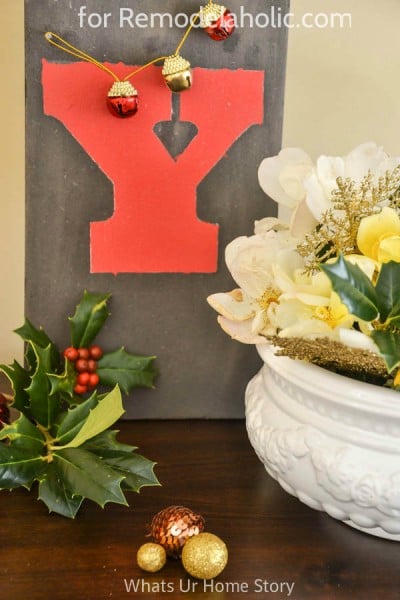 holiday sign tutorial @Remodelaholic